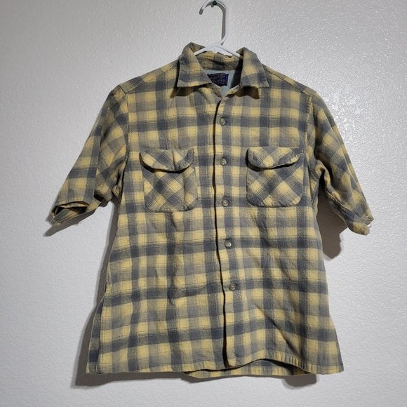 Vintage Men's Pendleton Plaid Button Down Short Sleeves Shirt with Front Pocket - Picture 6 of 9